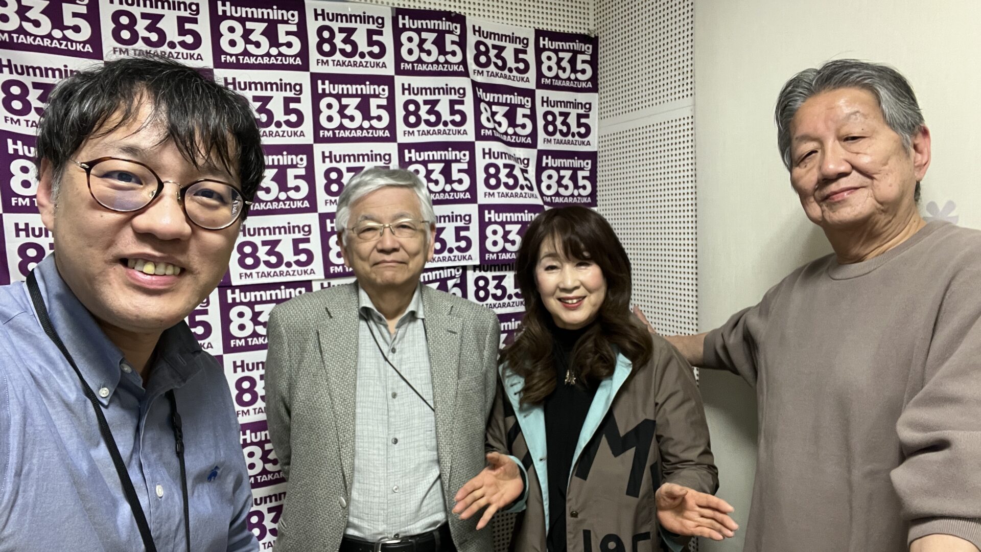 Featured Image for “貴志まさみのバラのくちづけ【エフエム宝塚・エフエム世田谷】収録の様子”