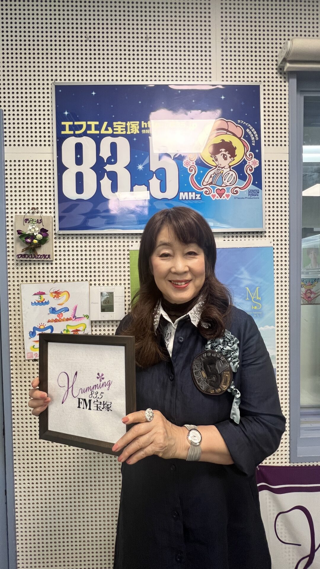 Featured Image for “貴志まさみのバラのくちづけ【エフエム宝塚・エフエム世田谷】収録の様子”