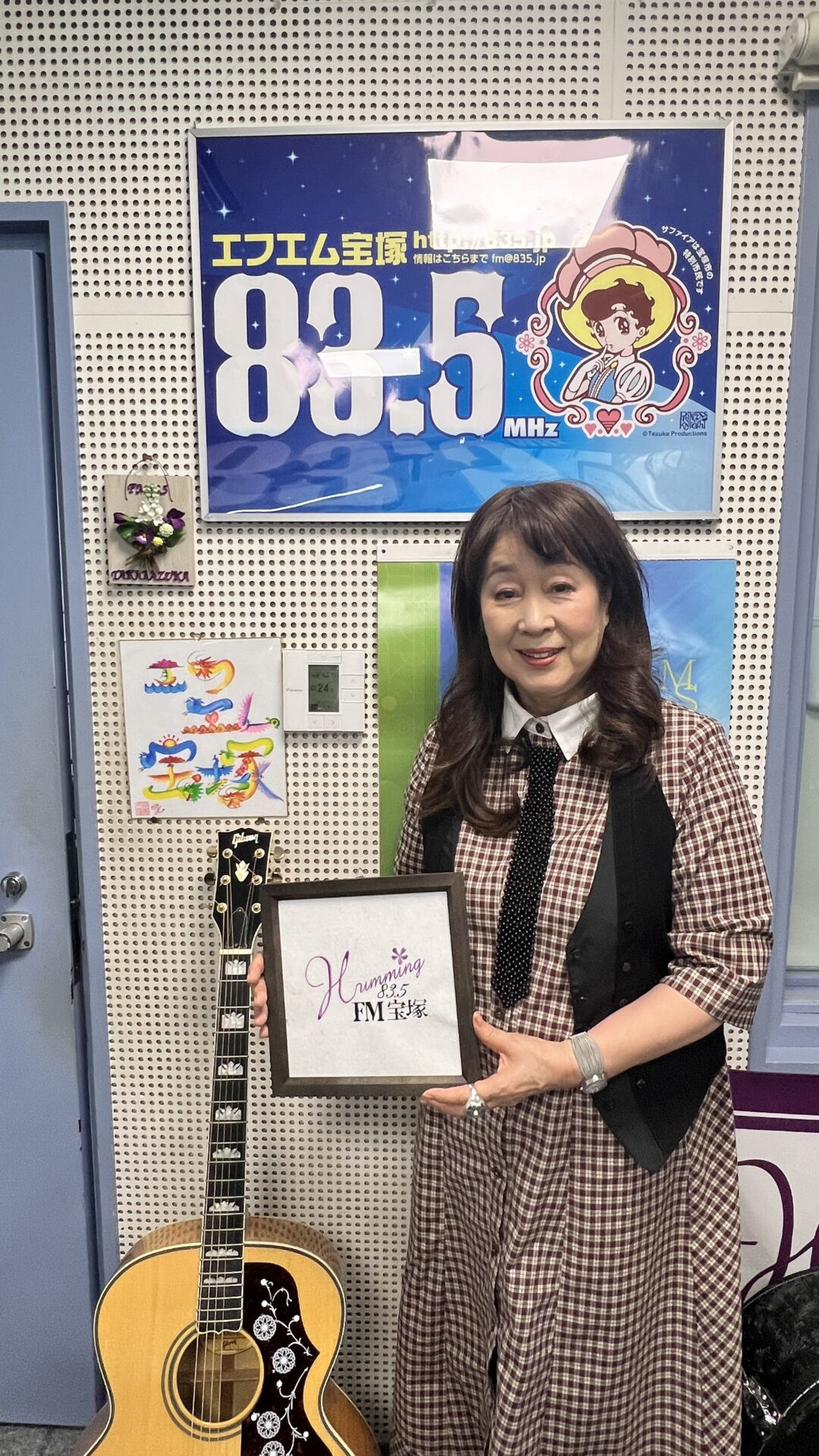 Featured Image for “貴志まさみのバラのくちづけ【エフエム宝塚・エフエム世田谷】収録の様子”