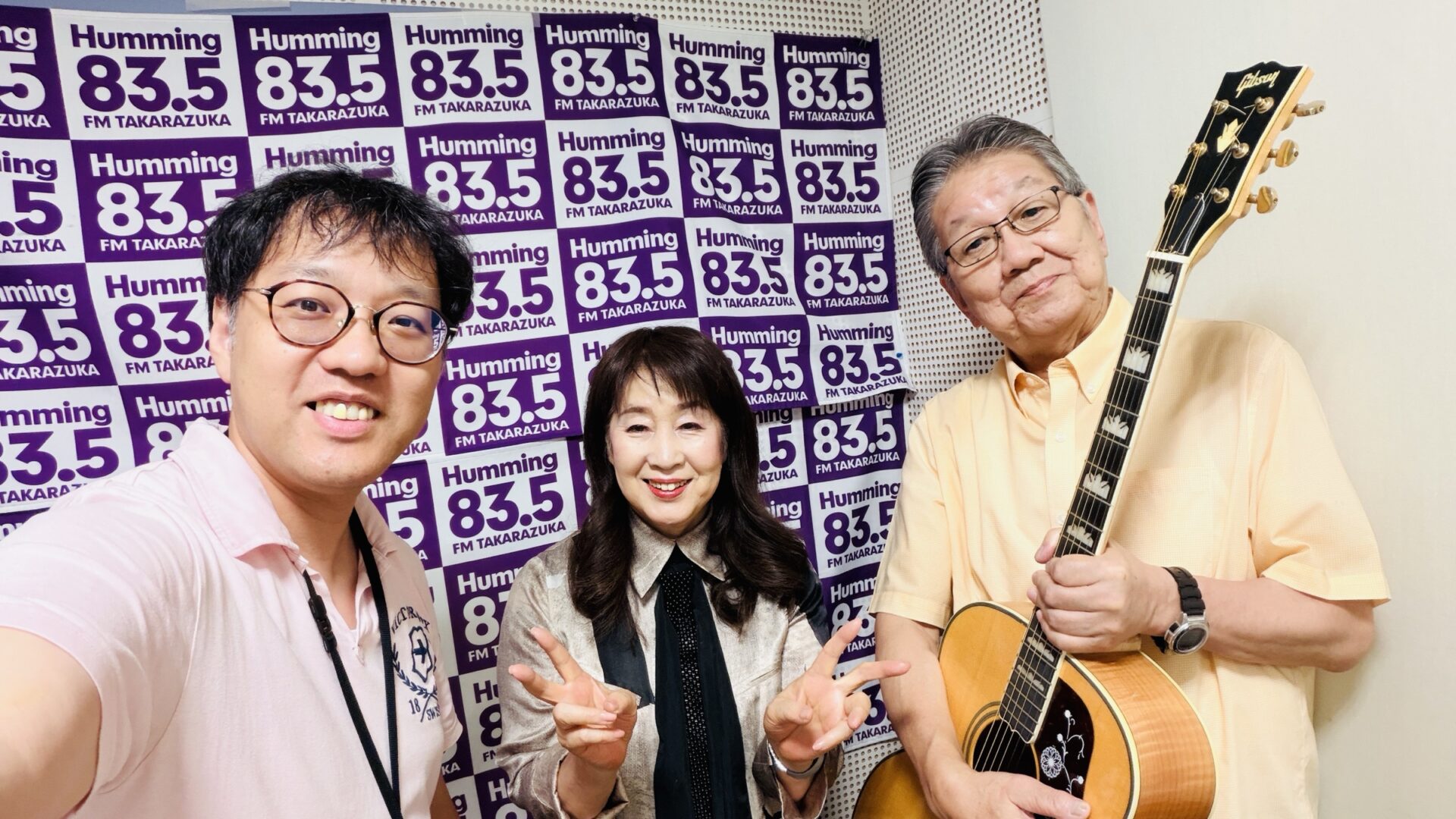 Featured Image for “貴志まさみのバラのくちづけ【エフエム宝塚・エフエム世田谷】収録の様子”